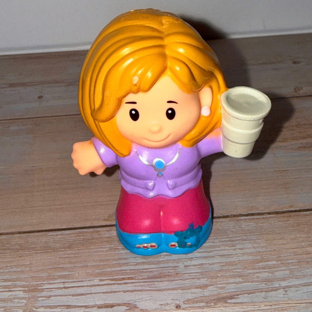 Fisher-Price‎ Little People Kids OS Purple Good Woman Coffee Cup